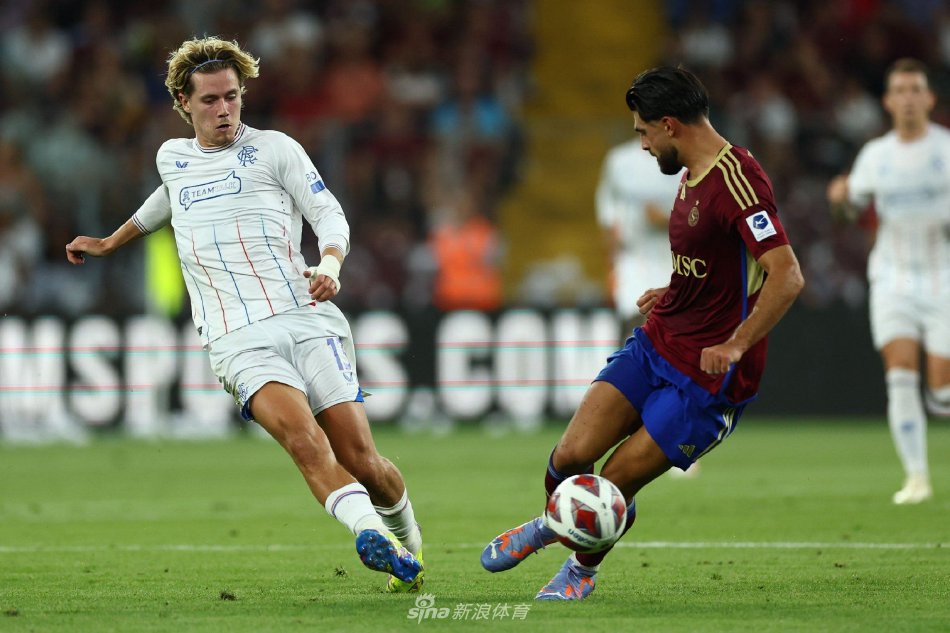 利雅得新月 利雅得新月